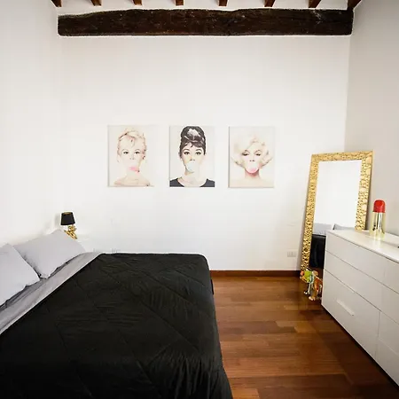 Pink House Tortellinosuite Апартаменти Модена