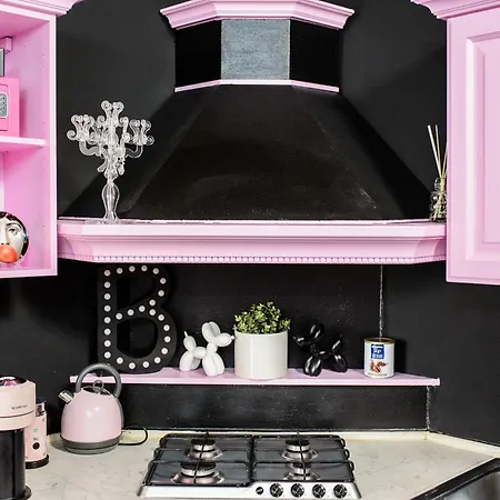 Pink House Tortellinosuite *